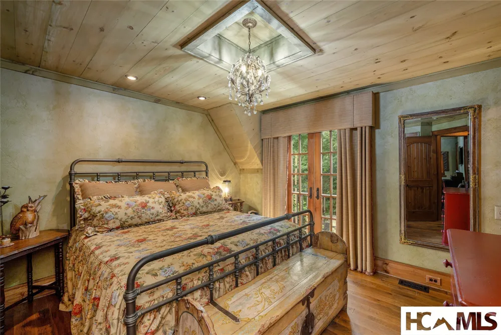 539 Foreman Road Highlands, NC 28741
