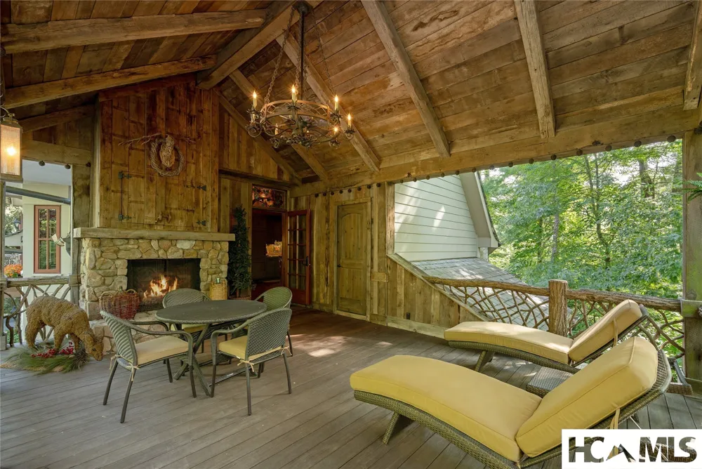 539 Foreman Road Highlands, NC 28741