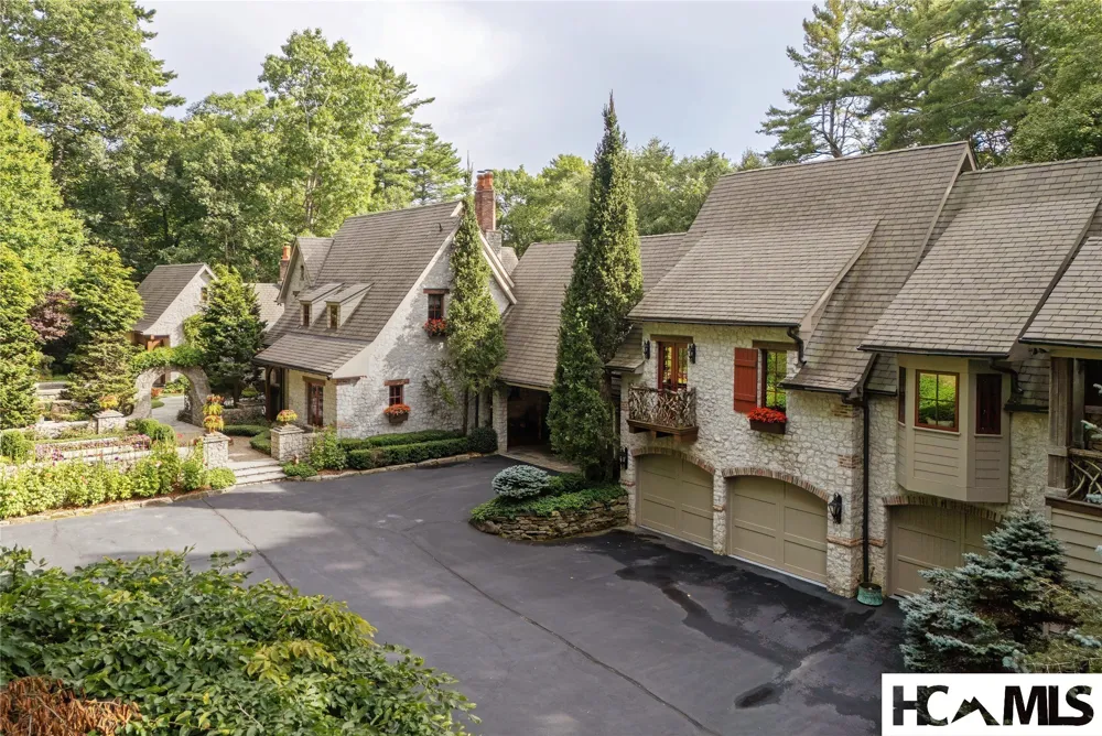539 Foreman Road Highlands, NC 28741