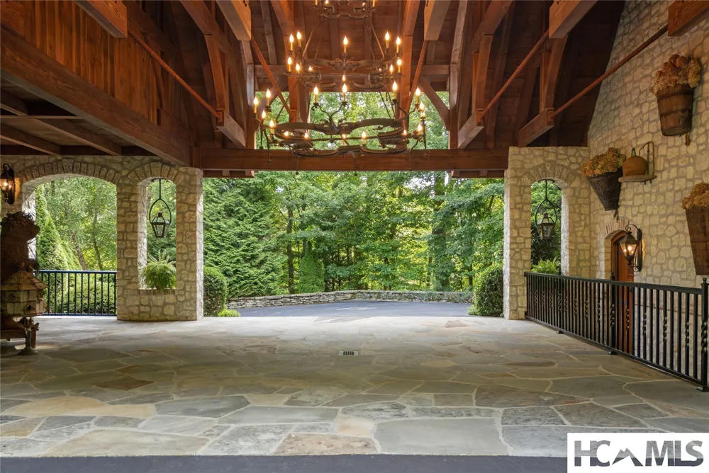 539 Foreman Road Highlands, NC 28741