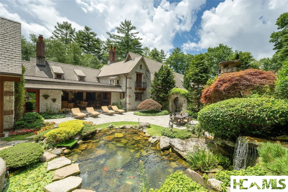 539 Foreman Road Highlands, NC 28741
