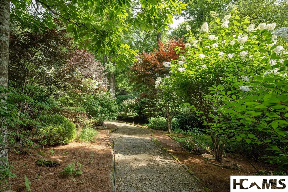 539 Foreman Road Highlands, NC 28741