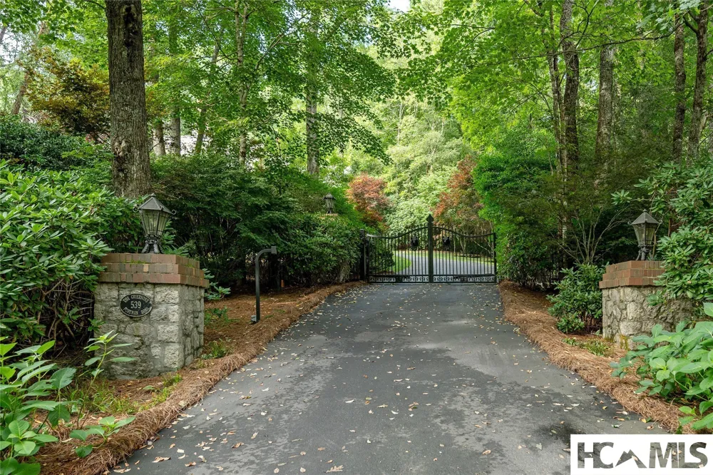539 Foreman Road Highlands, NC 28741