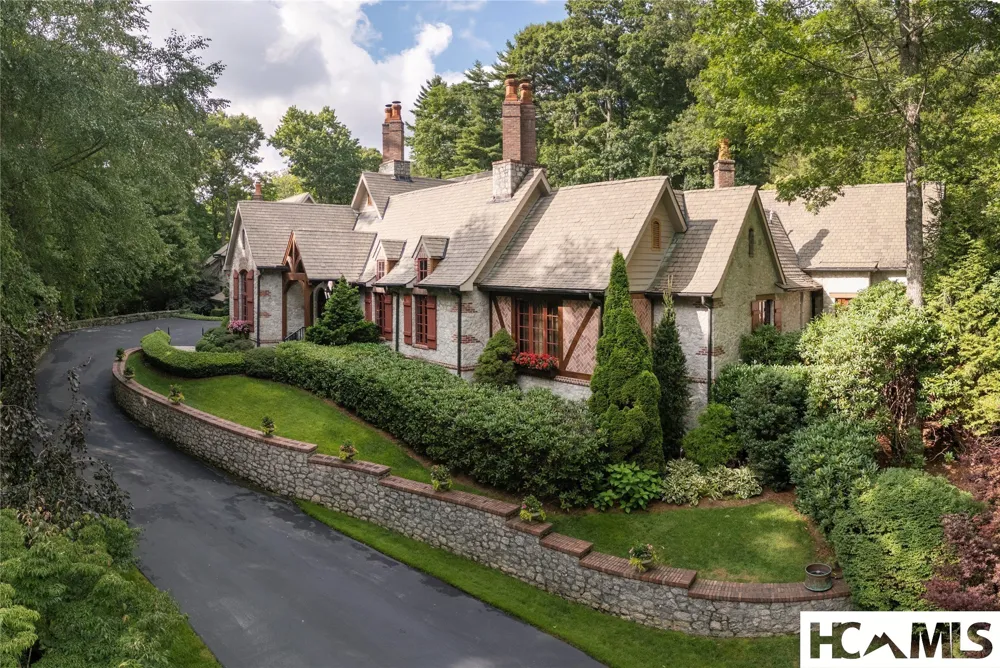 539 Foreman Road Highlands, NC 28741