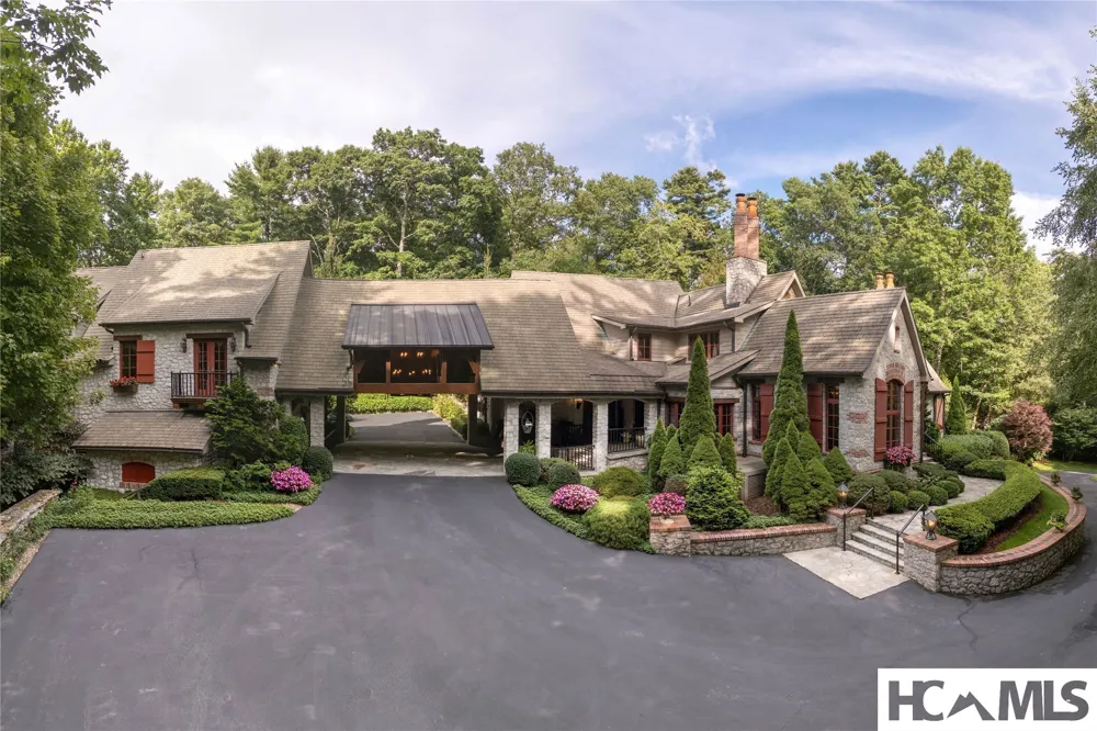 539 Foreman Road Highlands, NC 28741