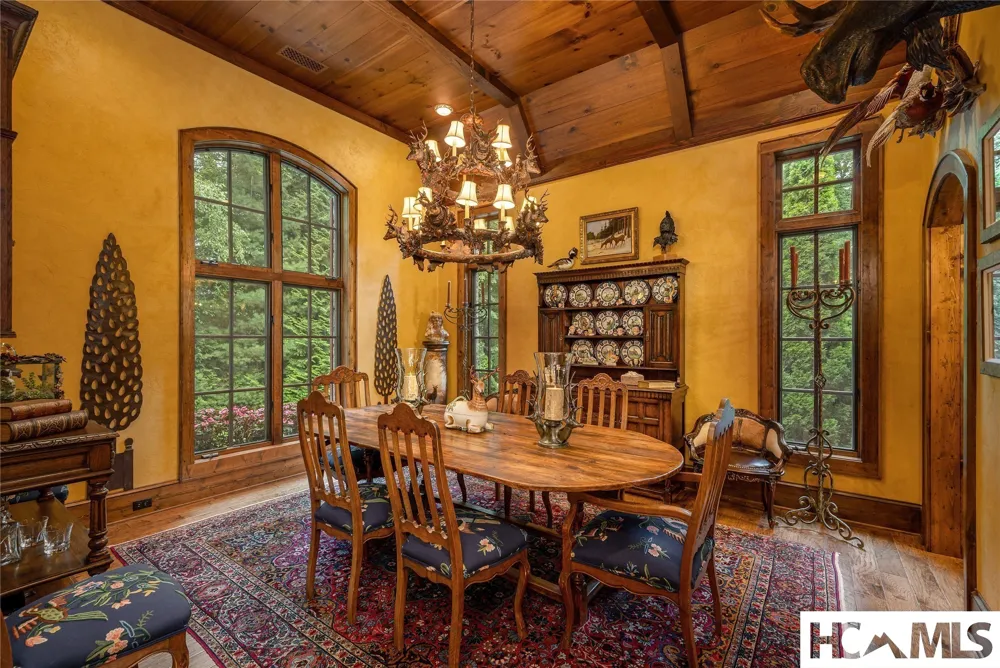539 Foreman Road Highlands, NC 28741