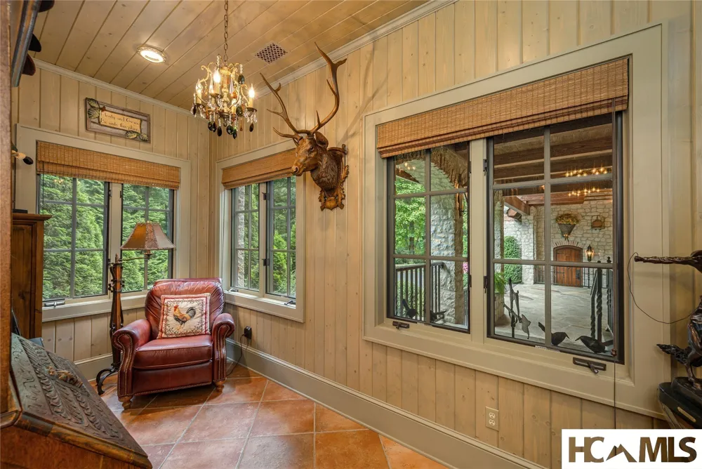 539 Foreman Road Highlands, NC 28741