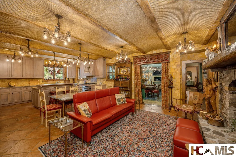 539 Foreman Road Highlands, NC 28741