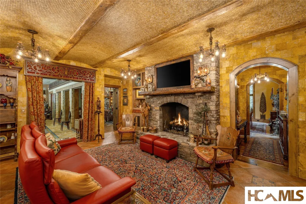 539 Foreman Road Highlands, NC 28741