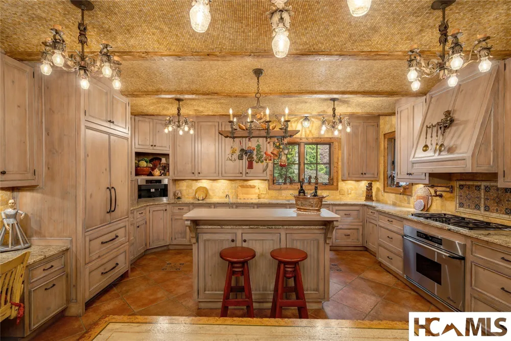 539 Foreman Road Highlands, NC 28741