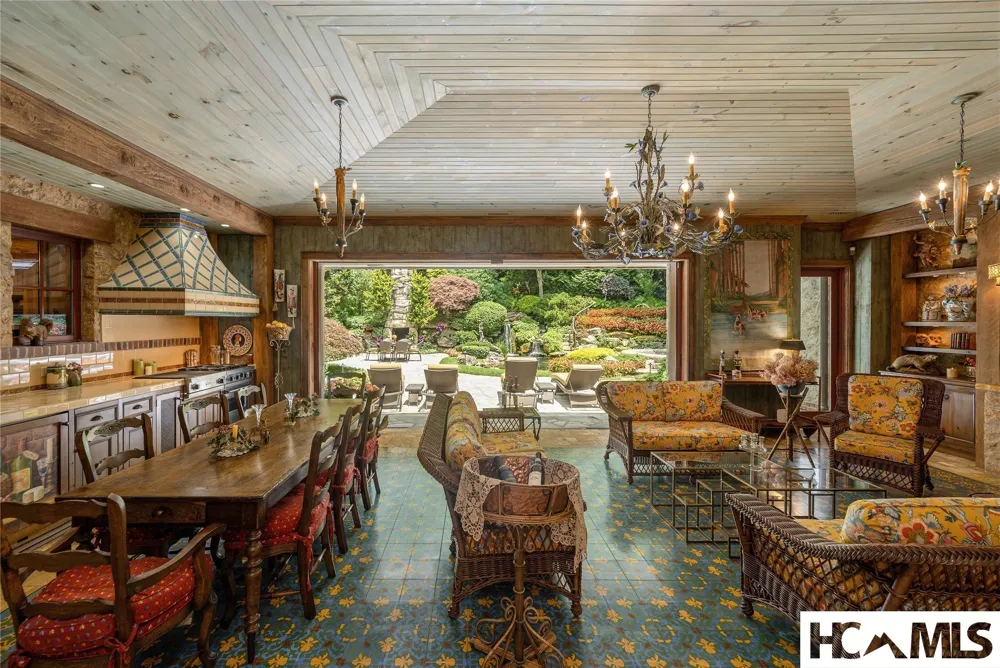 539 Foreman Road Highlands, NC 28741