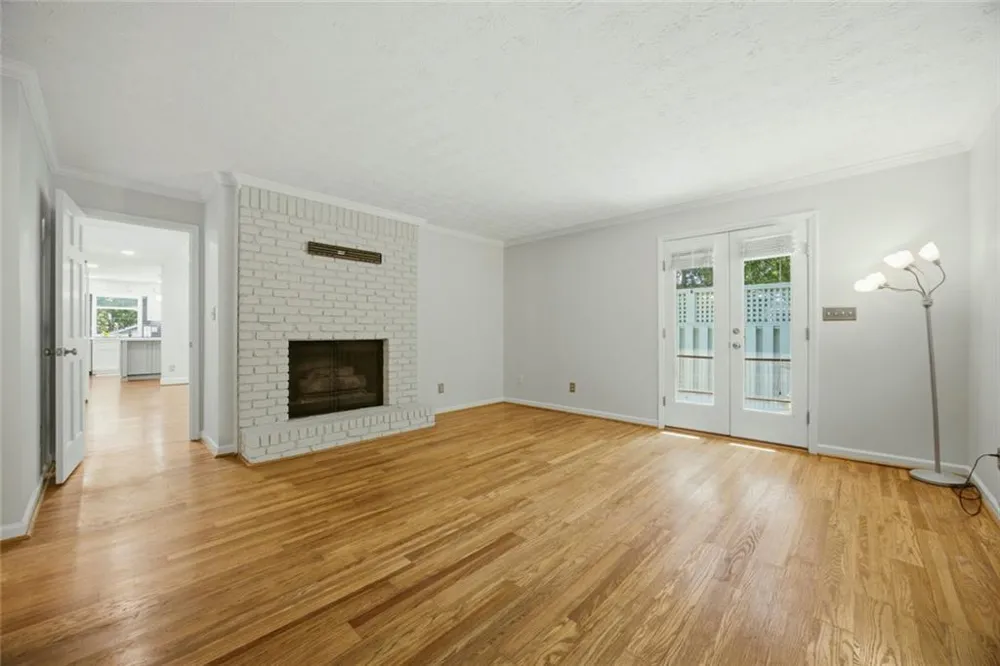 2990 Ascot Lane Roswell, GA 30076