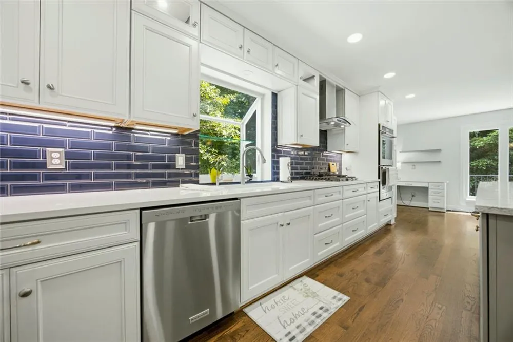 2990 Ascot Lane Roswell, GA 30076