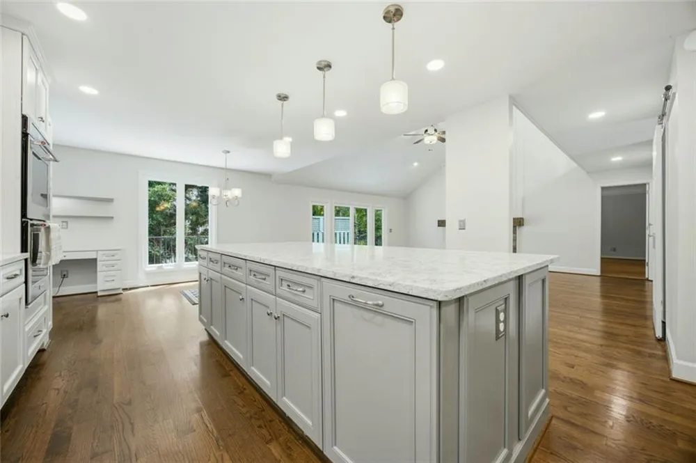 2990 Ascot Lane Roswell, GA 30076