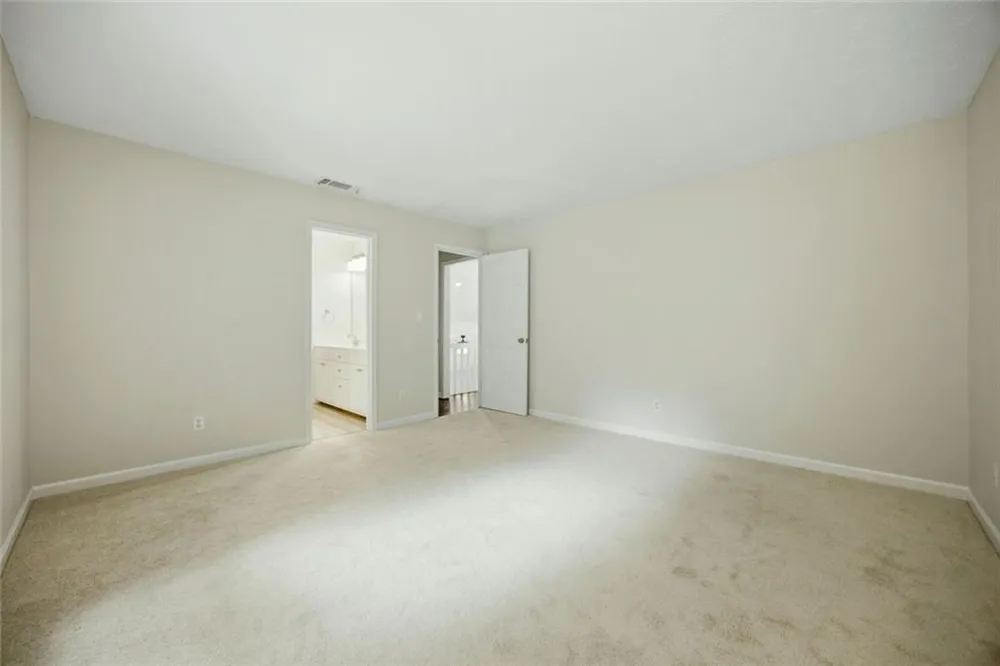 2990 Ascot Lane Roswell, GA 30076