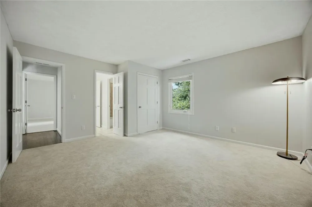 2990 Ascot Lane Roswell, GA 30076