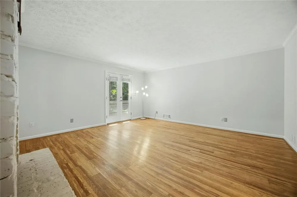 2990 Ascot Lane Roswell, GA 30076