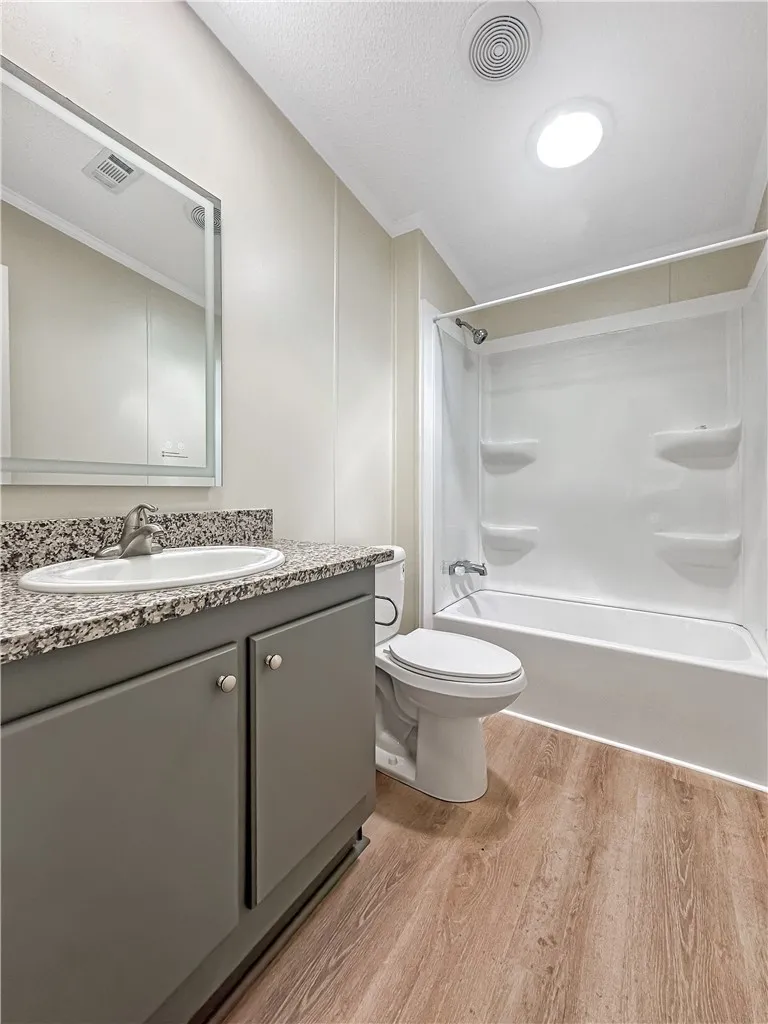 1400 Jim Gooch Avenue Three Rivers, TX 78071