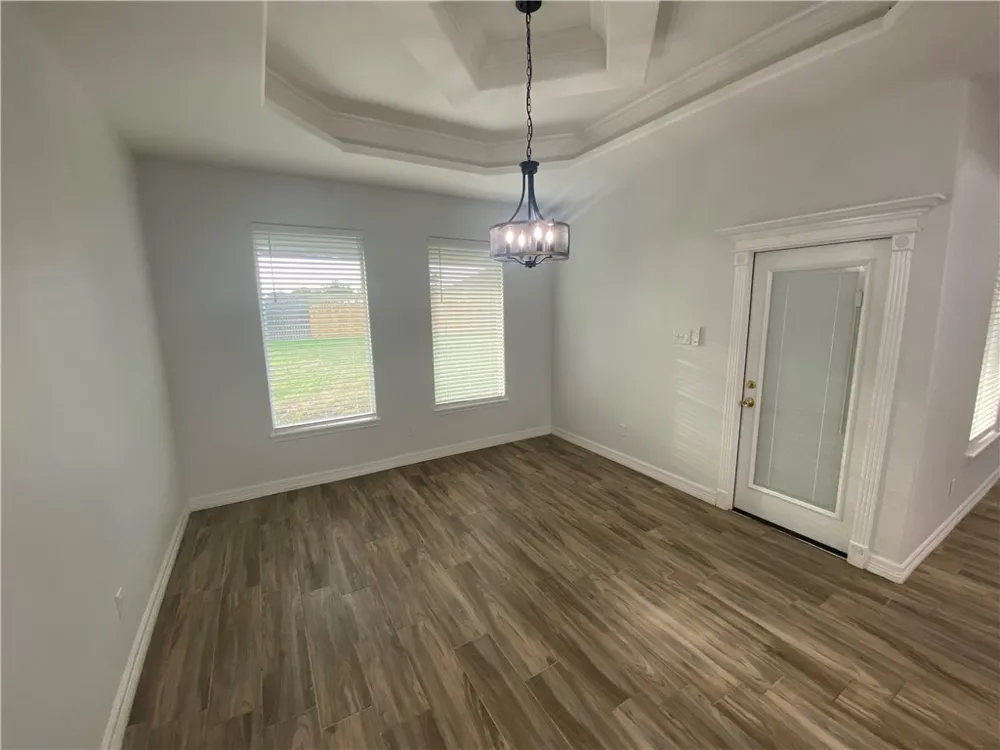 1313 Bentley Court Corpus Christi, TX 78418