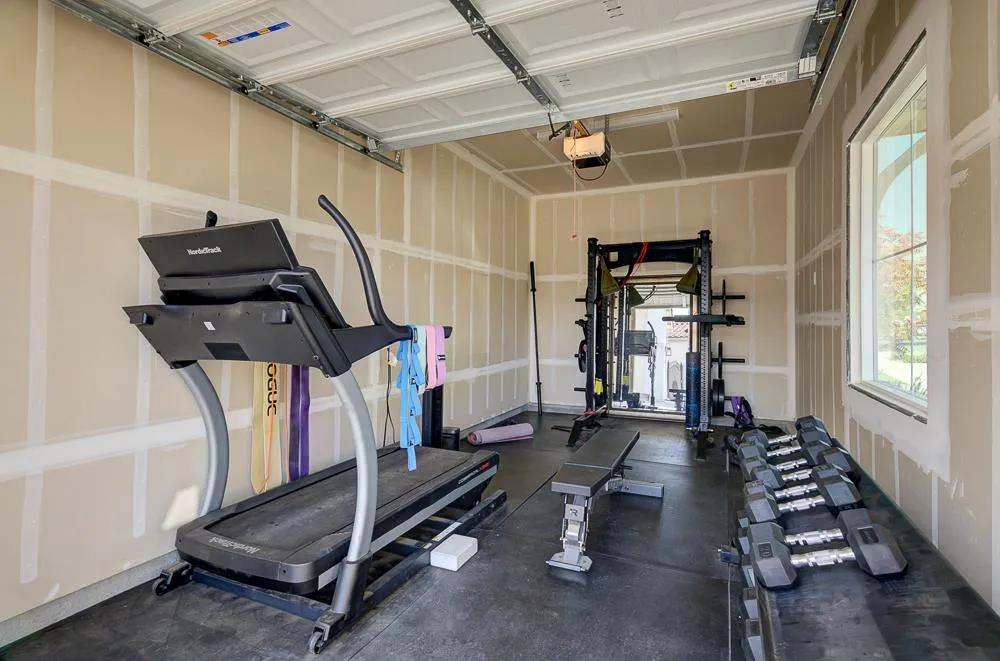 1048 Beaver Pond Loop Madera, CA 93636