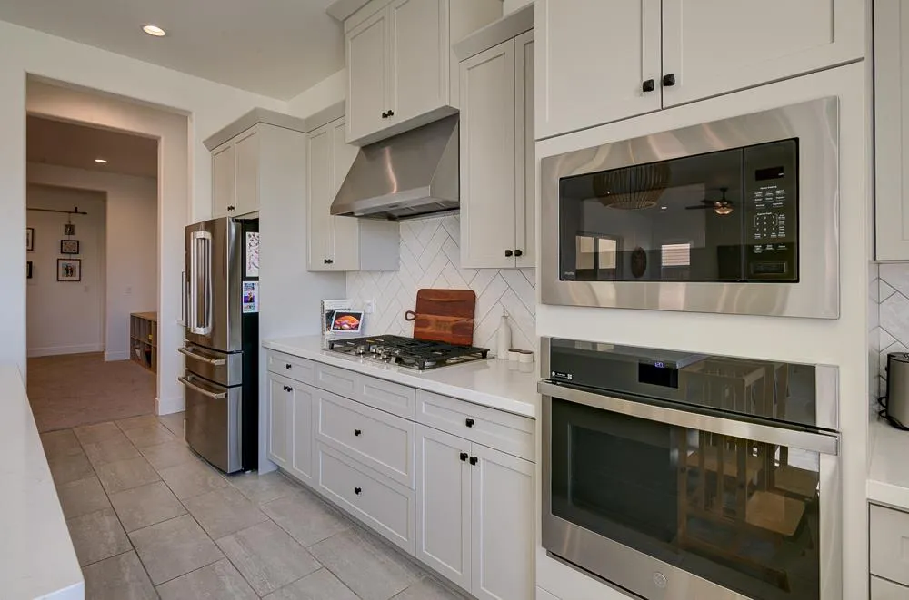 1048 Beaver Pond Loop Madera, CA 93636