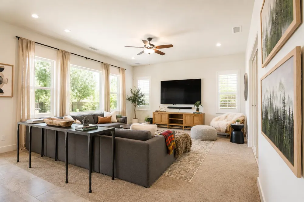 1048 Beaver Pond Loop Madera, CA 93636