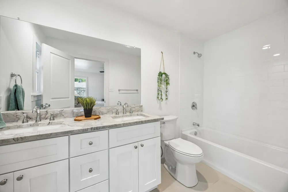 6718 Hialeah Drive Dallas, TX 75214