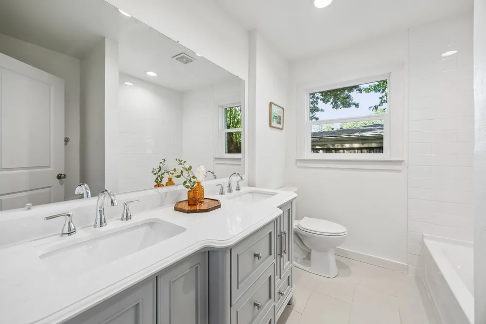 6718 Hialeah Drive Dallas, TX 75214