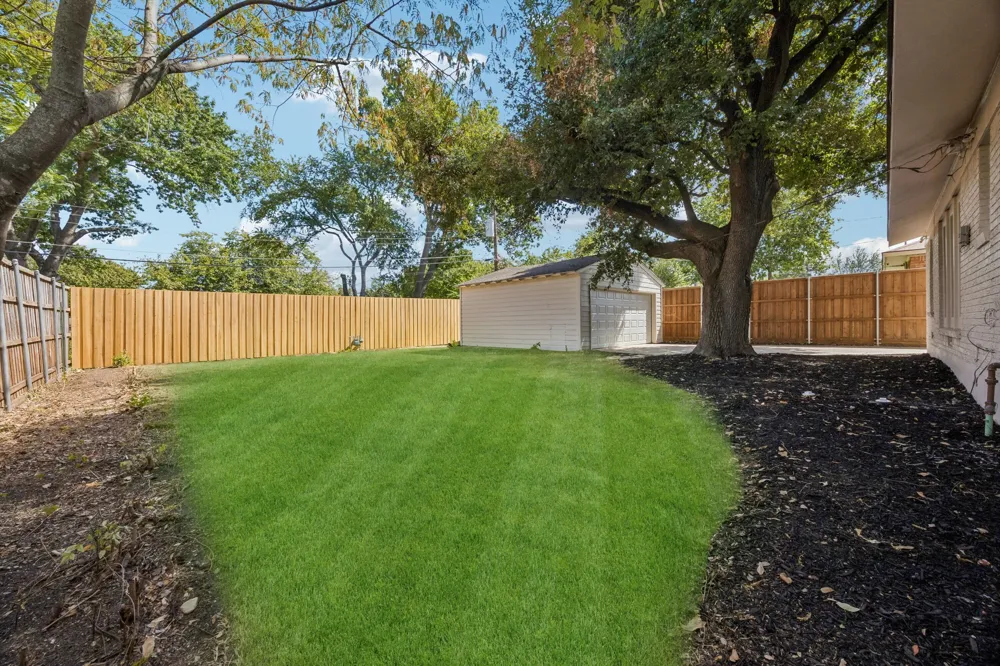6718 Hialeah Drive Dallas, TX 75214