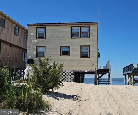 204 COVE ROAD