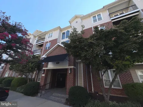 1571 SPRING GATE DRIVE #6206