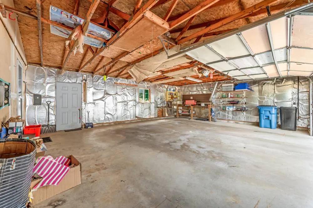 9041 7 Mile Road Evart, MI 49631