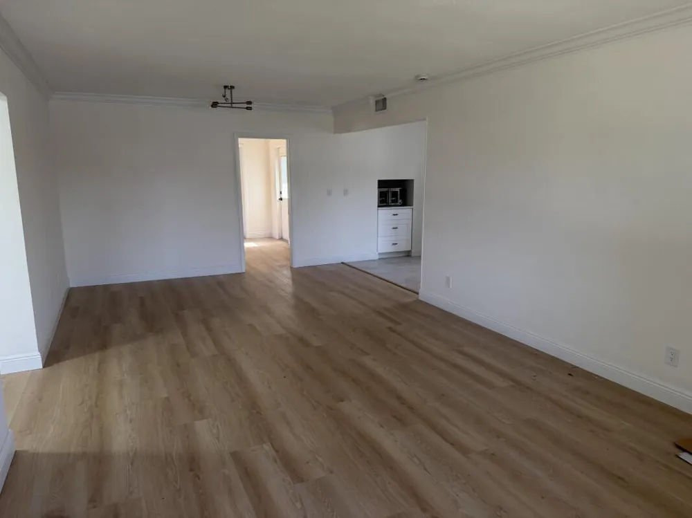 80 NE 48TH STREET Oakland Park, FL 33334