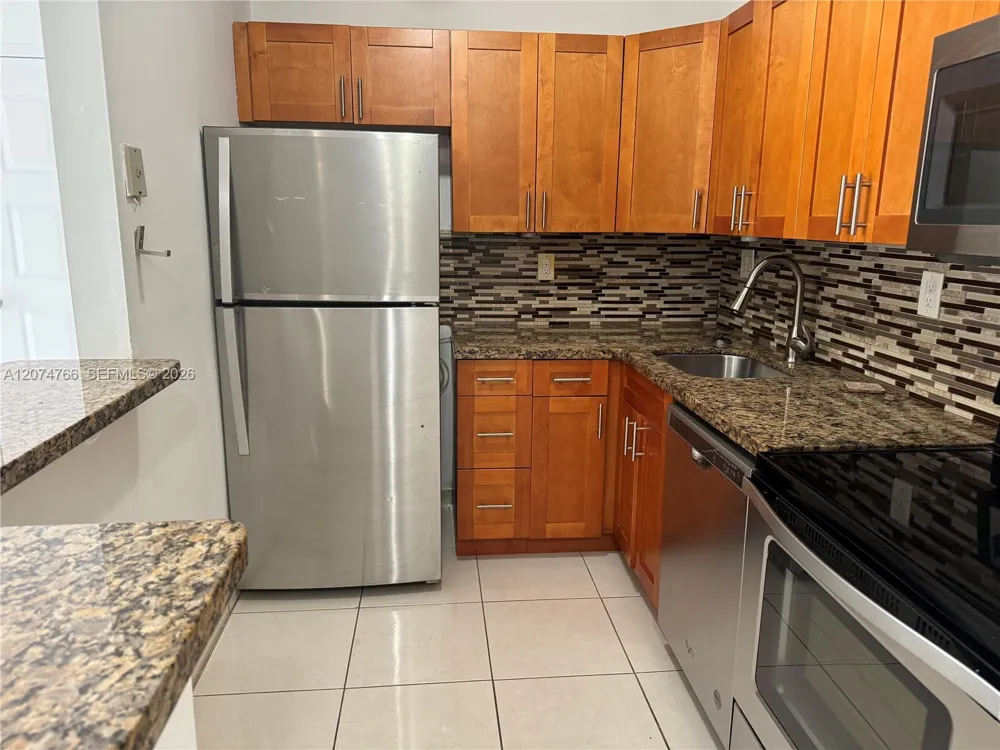 15600 SW 80th St #L-102 Miami, FL 33193