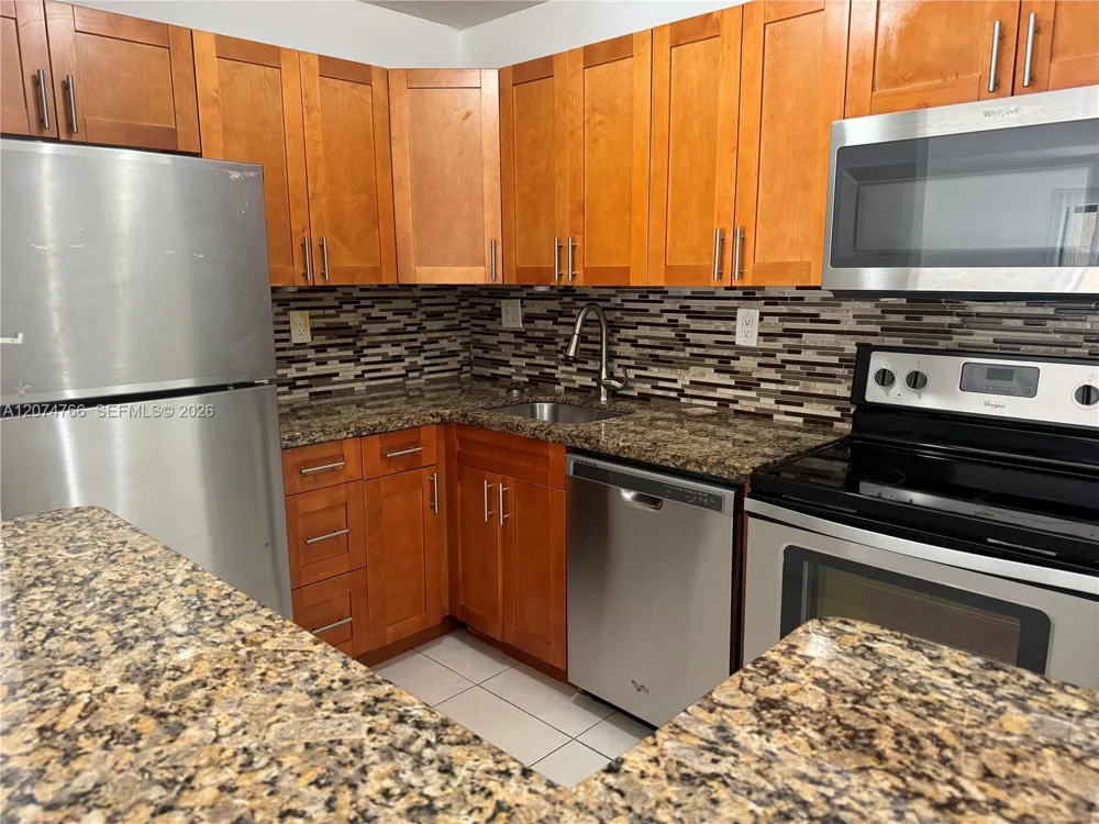 15600 SW 80th St #L-102 Miami, FL 33193
