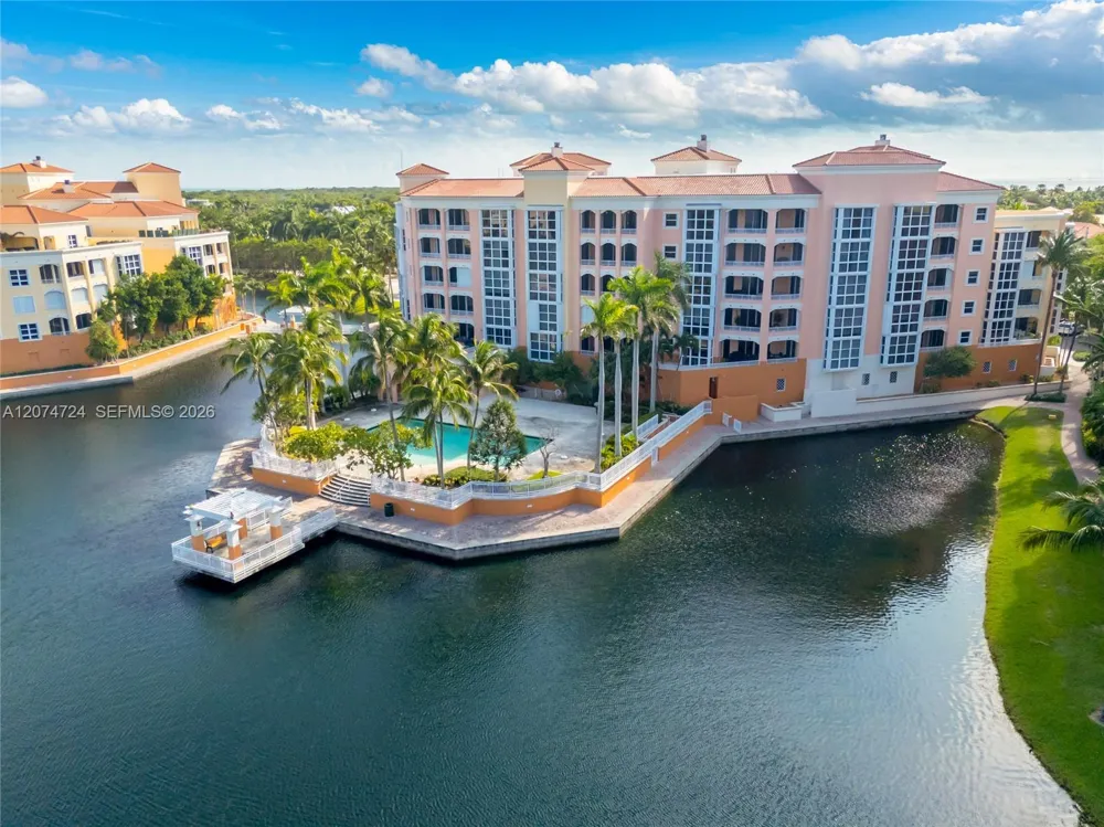 737 Crandon Blvd #PH-1 Key Biscayne, FL 33149