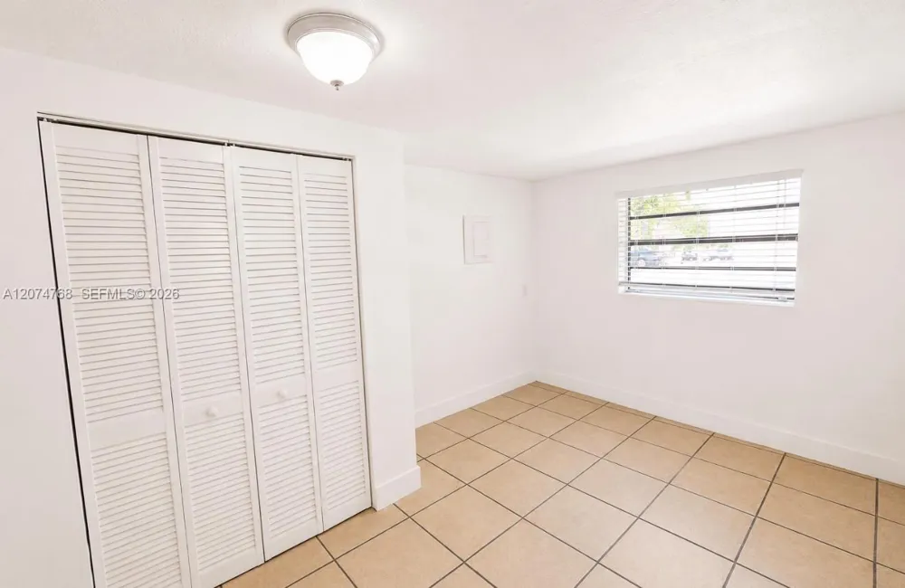 2300 W Flagler St #21A Miami, FL 33135