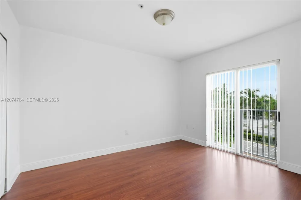 21000 SW 87th Ave #307 Cutler Bay, FL 33189
