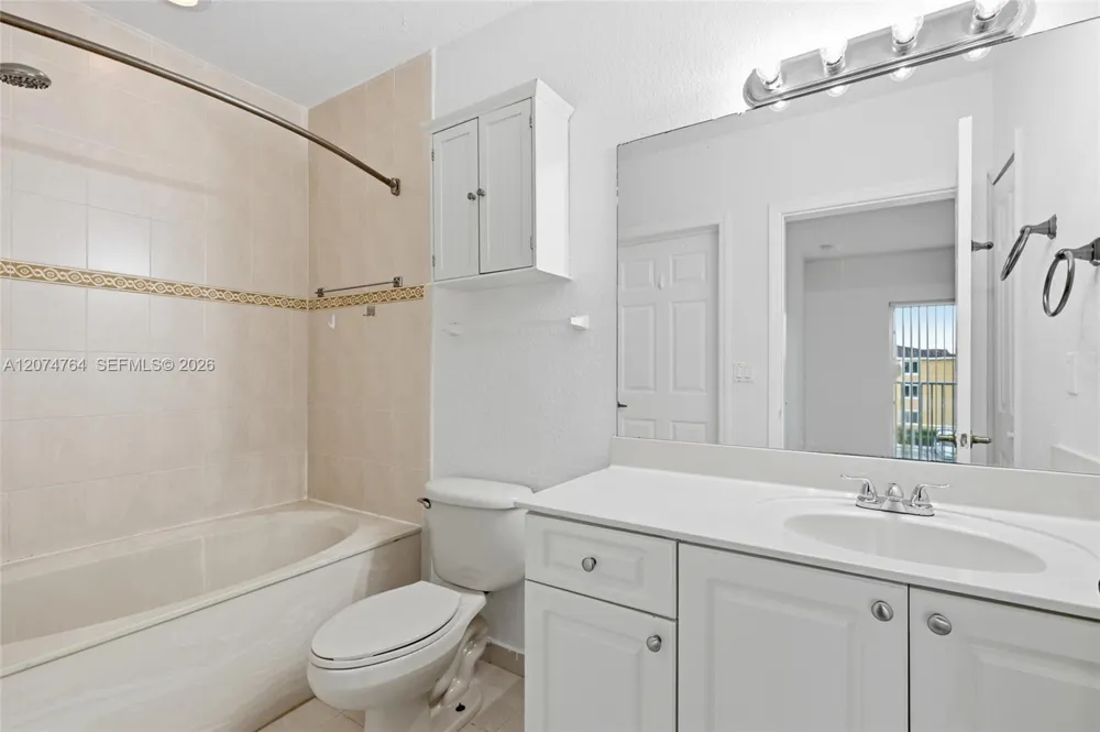 21000 SW 87th Ave #307 Cutler Bay, FL 33189