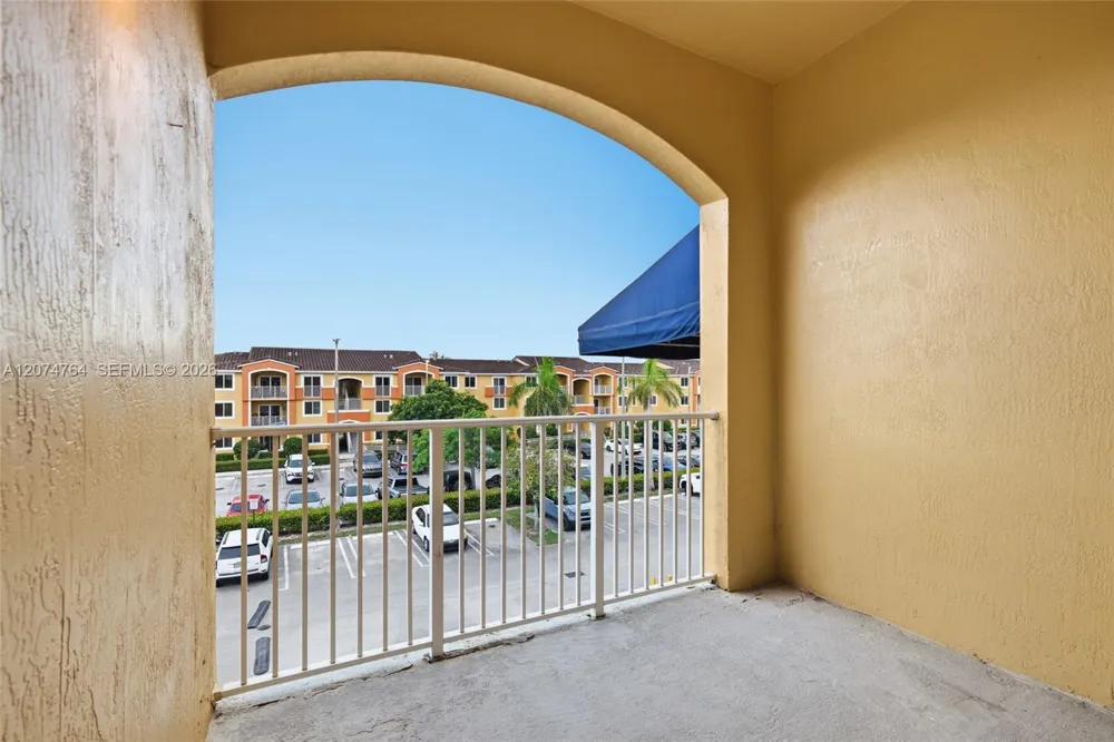 21000 SW 87th Ave #307 Cutler Bay, FL 33189