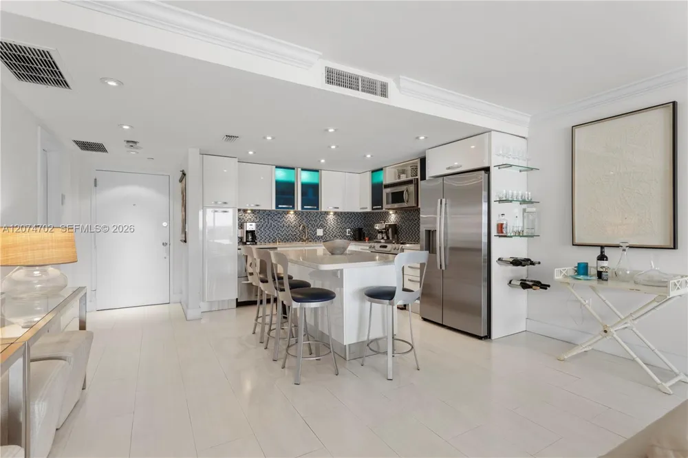 199 Ocean Lane Dr #902 Key Biscayne, FL 33149
