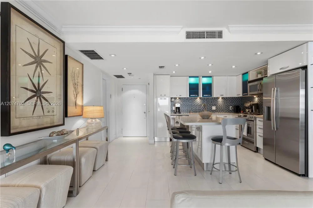 199 Ocean Lane Dr #902 Key Biscayne, FL 33149