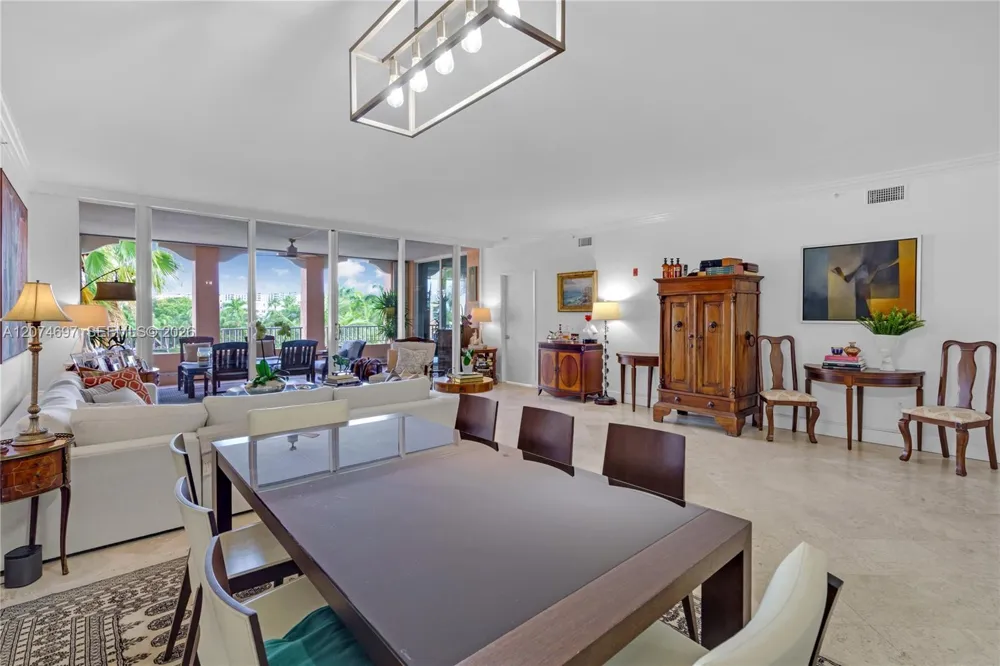 737 Crandon Blvd #PH-1 Key Biscayne, FL 33149