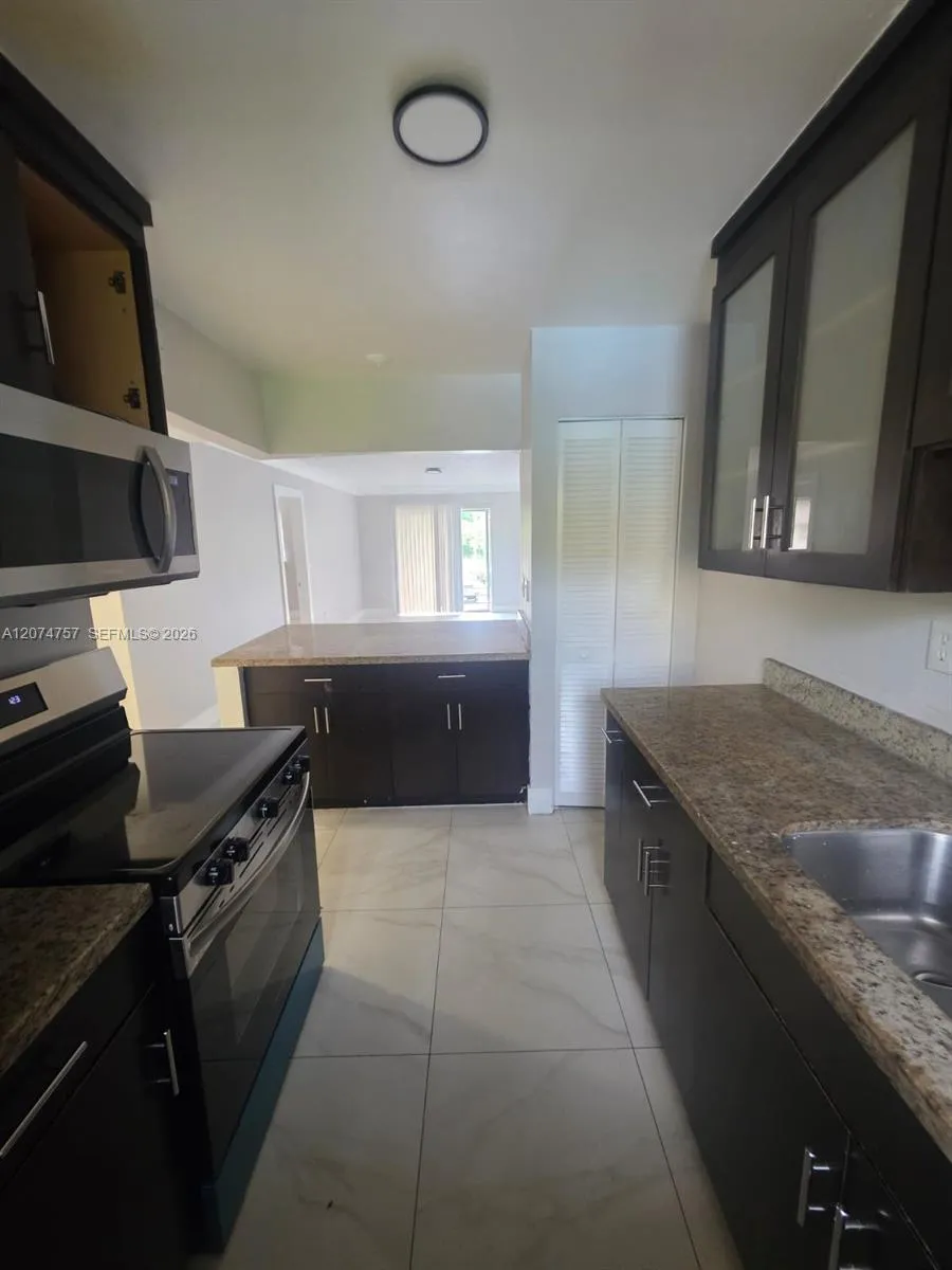 4121 Stirling Rd #207 Dania Beach, FL 33314