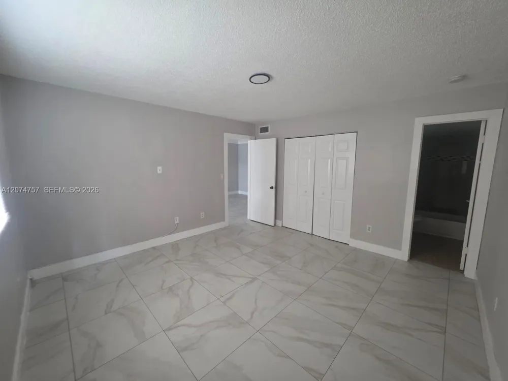 4121 Stirling Rd #207 Dania Beach, FL 33314