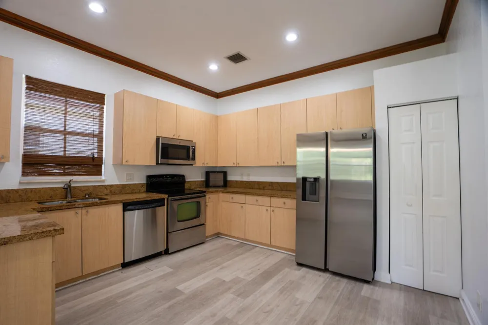1002 Lavender Circle Weston, FL 33327