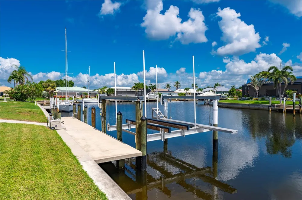 2750 W MARION AVENUE Punta Gorda, FL 33950