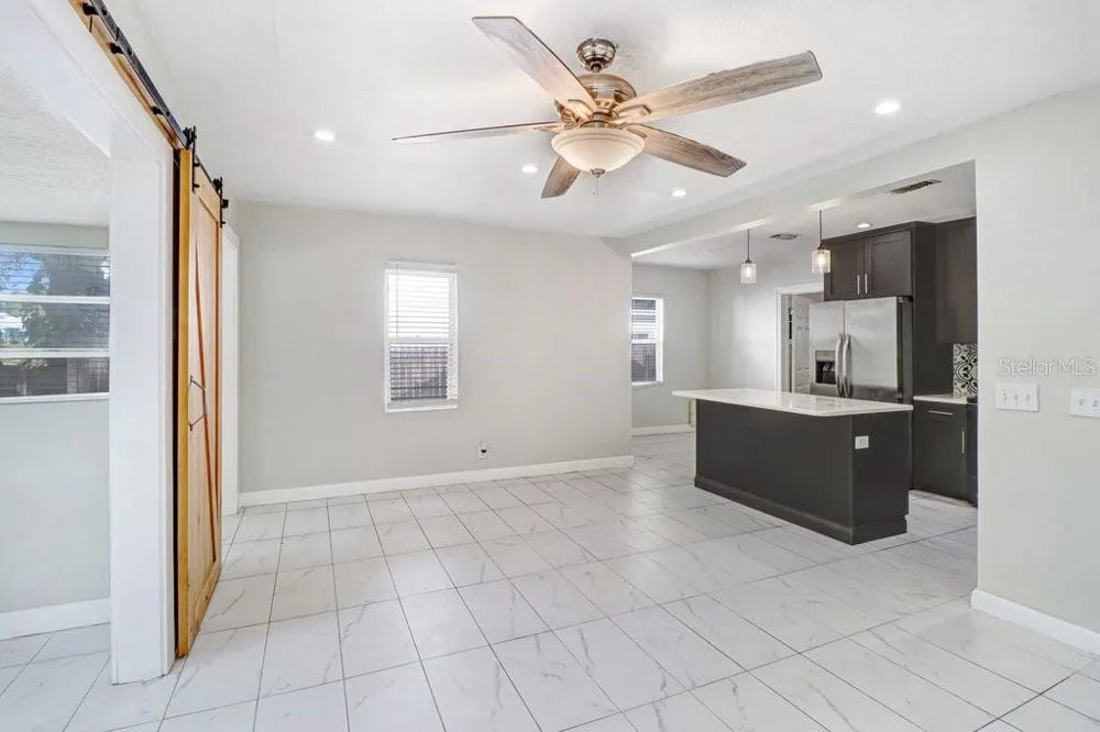 711 16TH AVENUE S St Petersburg, FL 33701