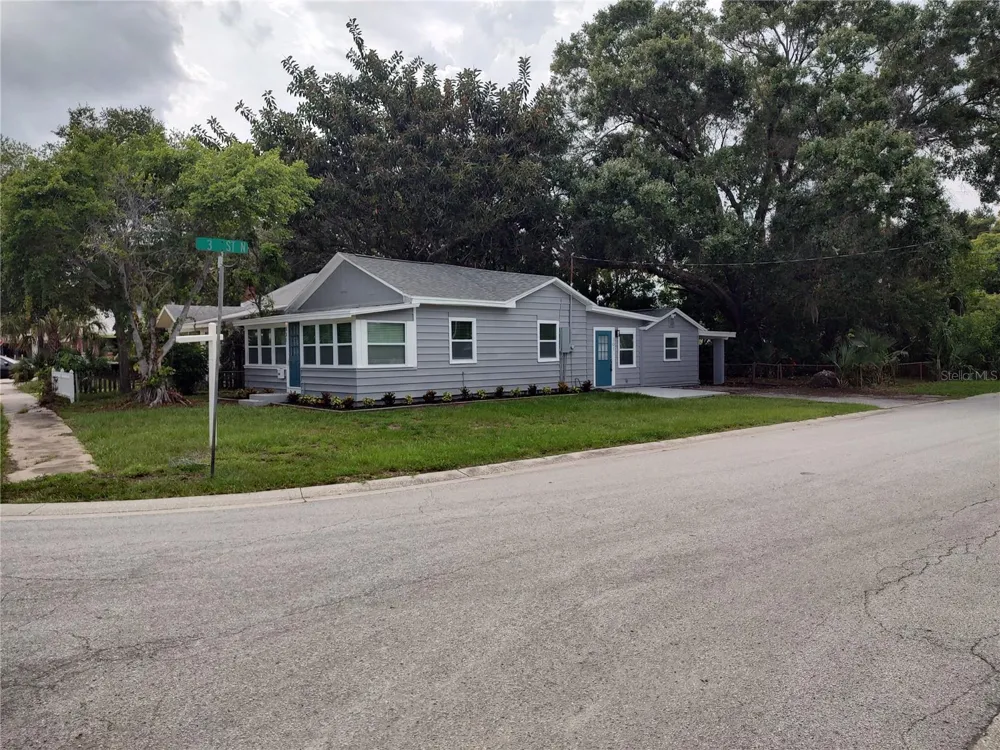 301 MYSTIC LAKE DRIVE St Petersburg, FL 33702