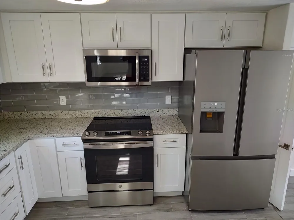 301 MYSTIC LAKE DRIVE St Petersburg, FL 33702
